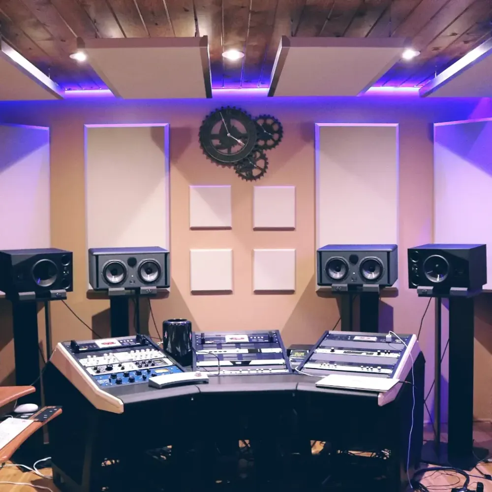 Bass traps in Pakistan